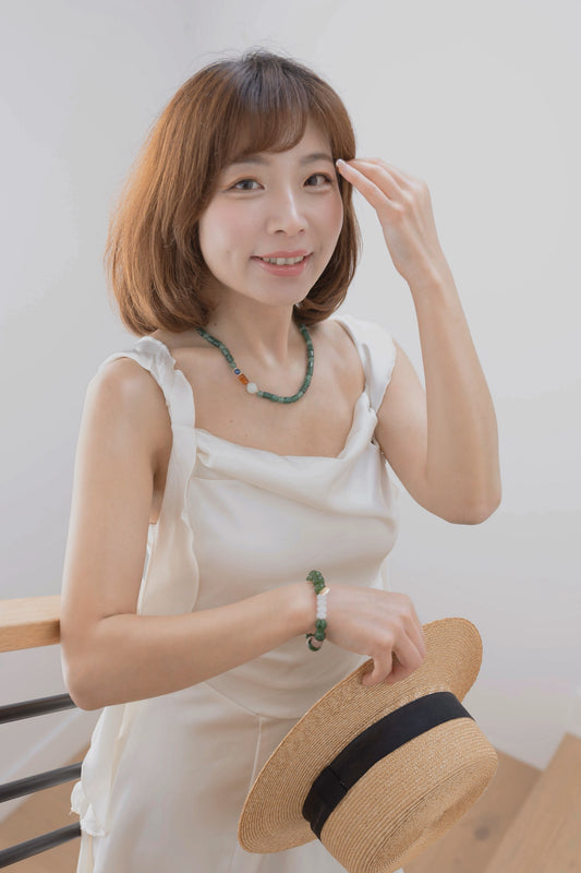 Aventurine Spring Halo Necklace | Green Aventurine (A) Kyanite (AA) Red Amber (A)