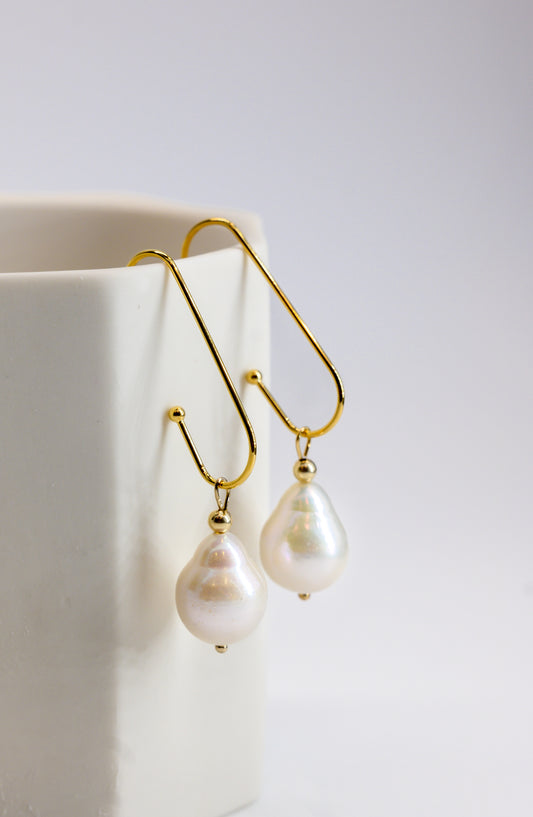 Baroque Pearl Drop Earrings Gold