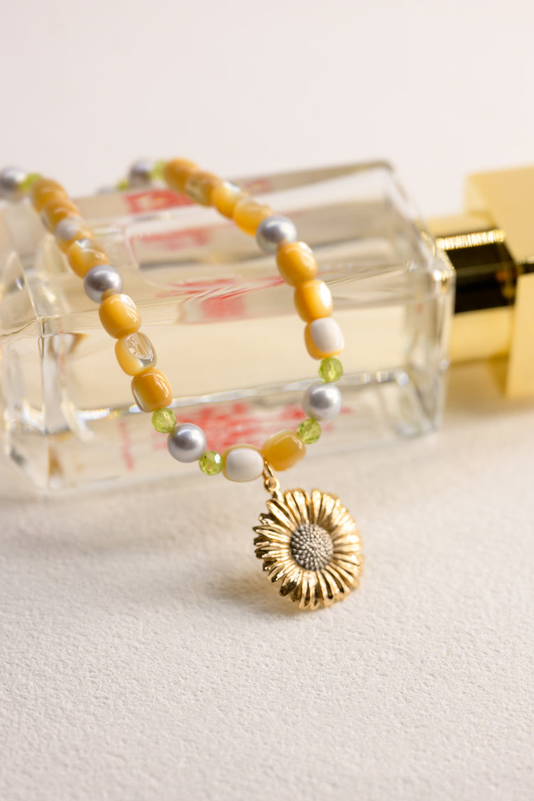 Golden Daisy Necklace | Peridot Grey Freshwater Pearl Natural Mother of Pearl