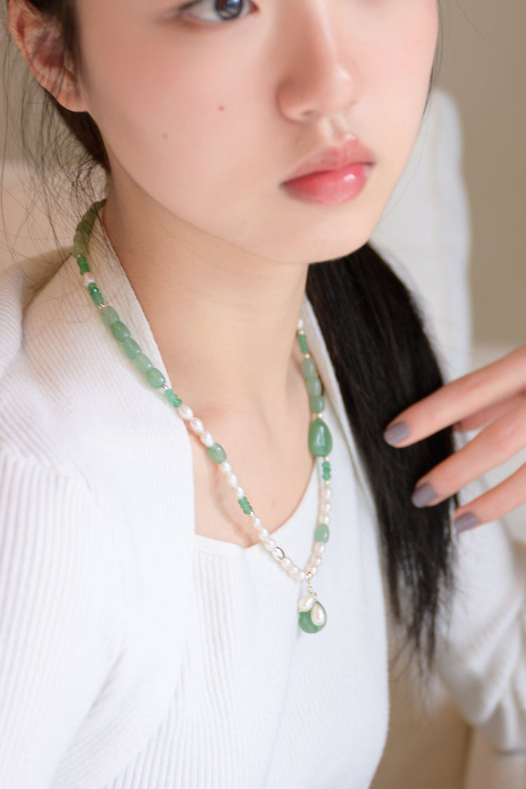 Dawn Leaf Necklace Green Aventurine Freshwater Pearl