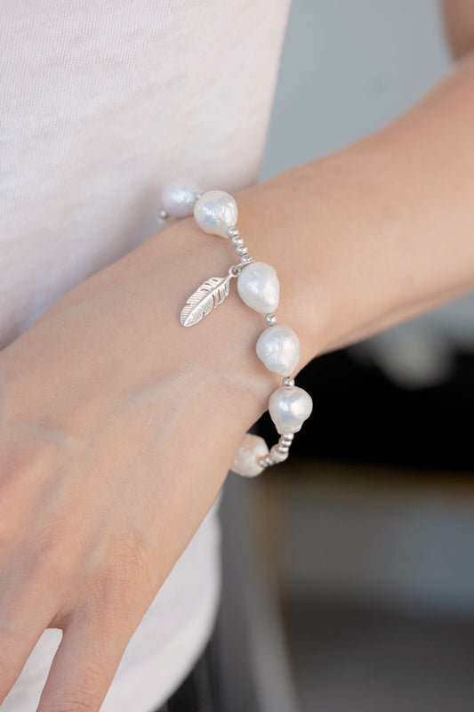 OnlyOne 3-1 Bracelet | Freshwater Pearls Silver Feather