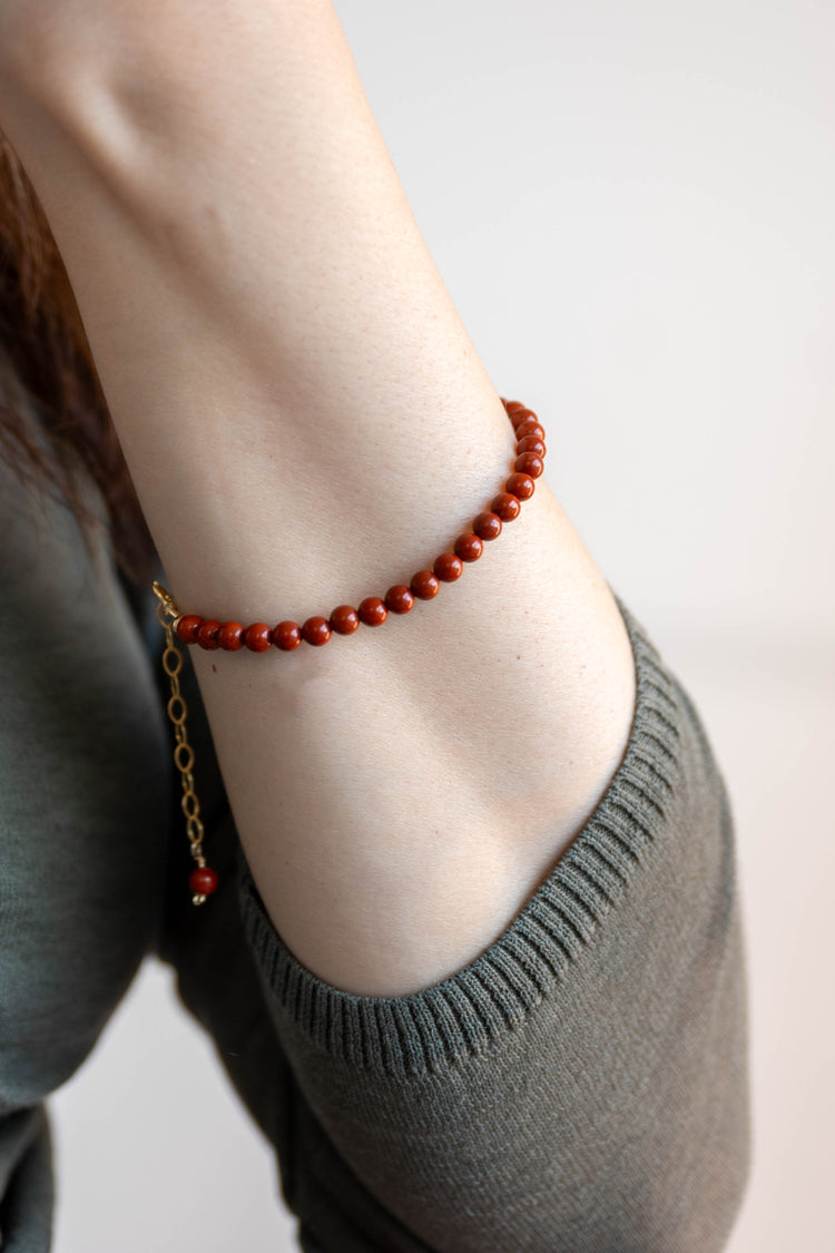 Red Lantern Street Bracelet | Red Jasper(A)