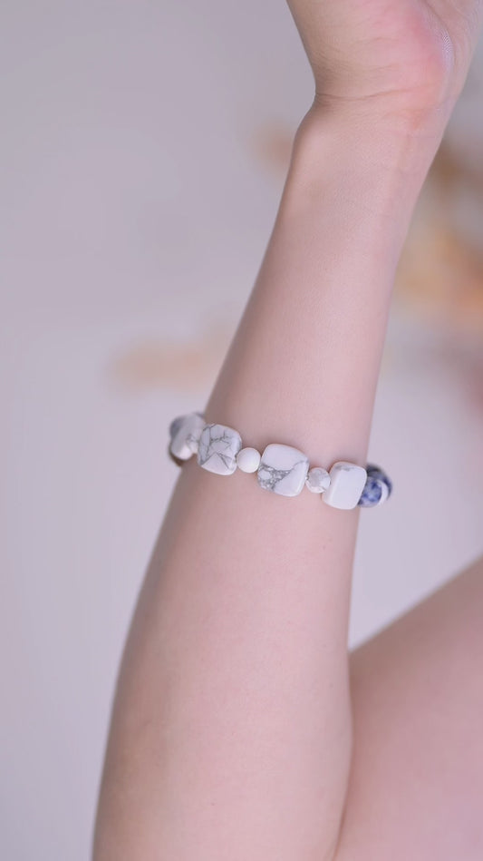 OnlyOne 1-2 Bracelet | Brazil Sodalite Howlite