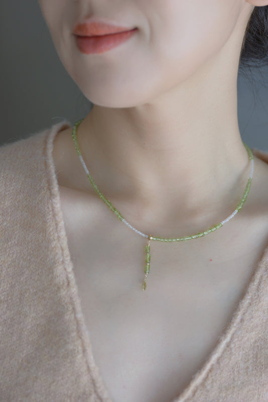 Bamboo Stalk Peridot Moonstone Necklace