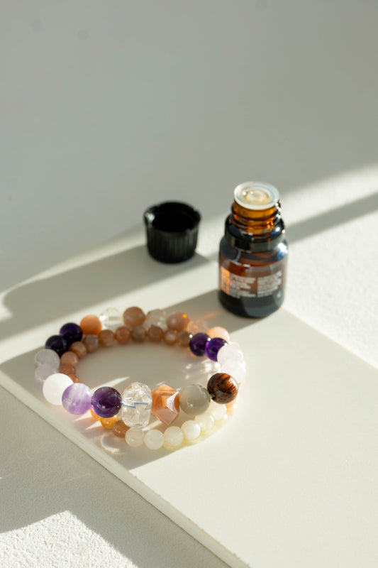 ByeByeWorry Double-lined Bracelet with Organic Essential Oil | Moonstone Amethyst White Jade Clear Quartz