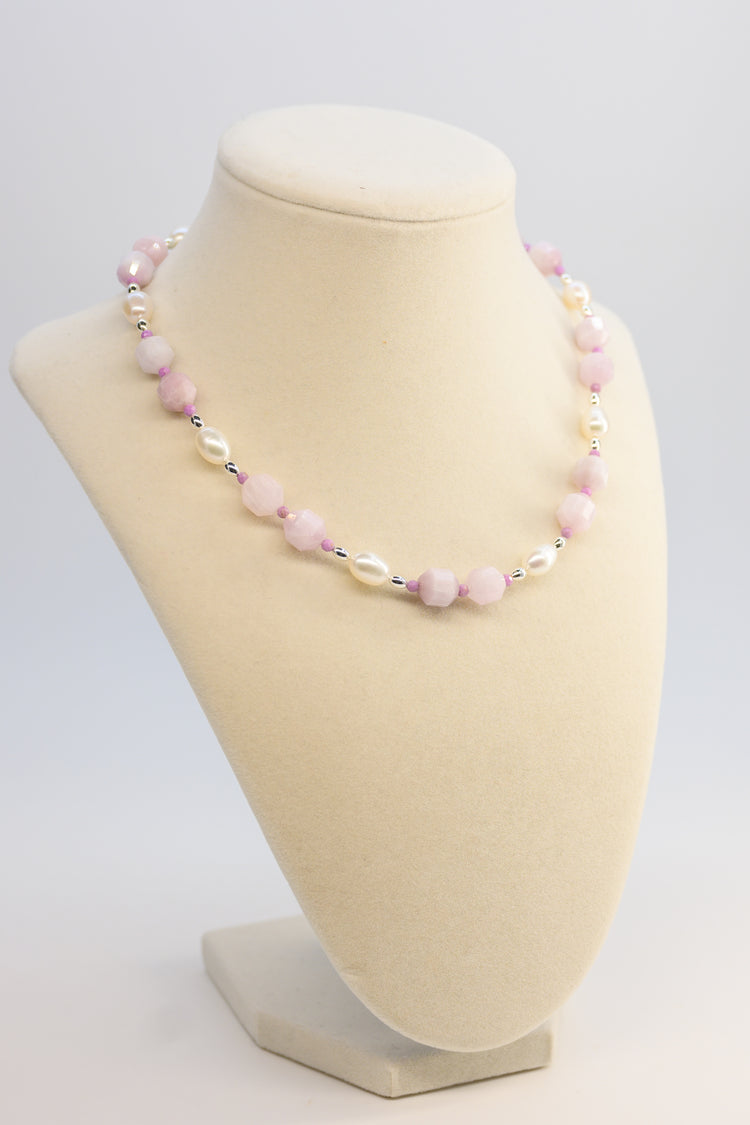 Heather Kunzite Freshwater Peal Choker