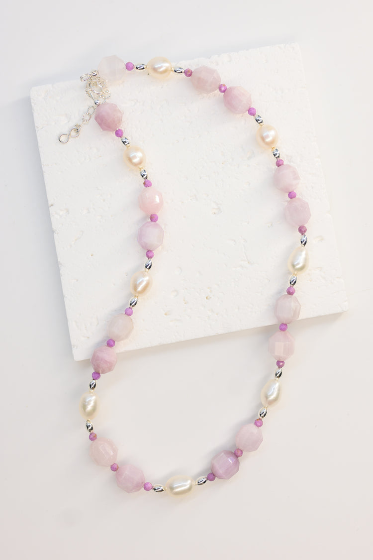 Heather Kunzite Freshwater Peal Choker