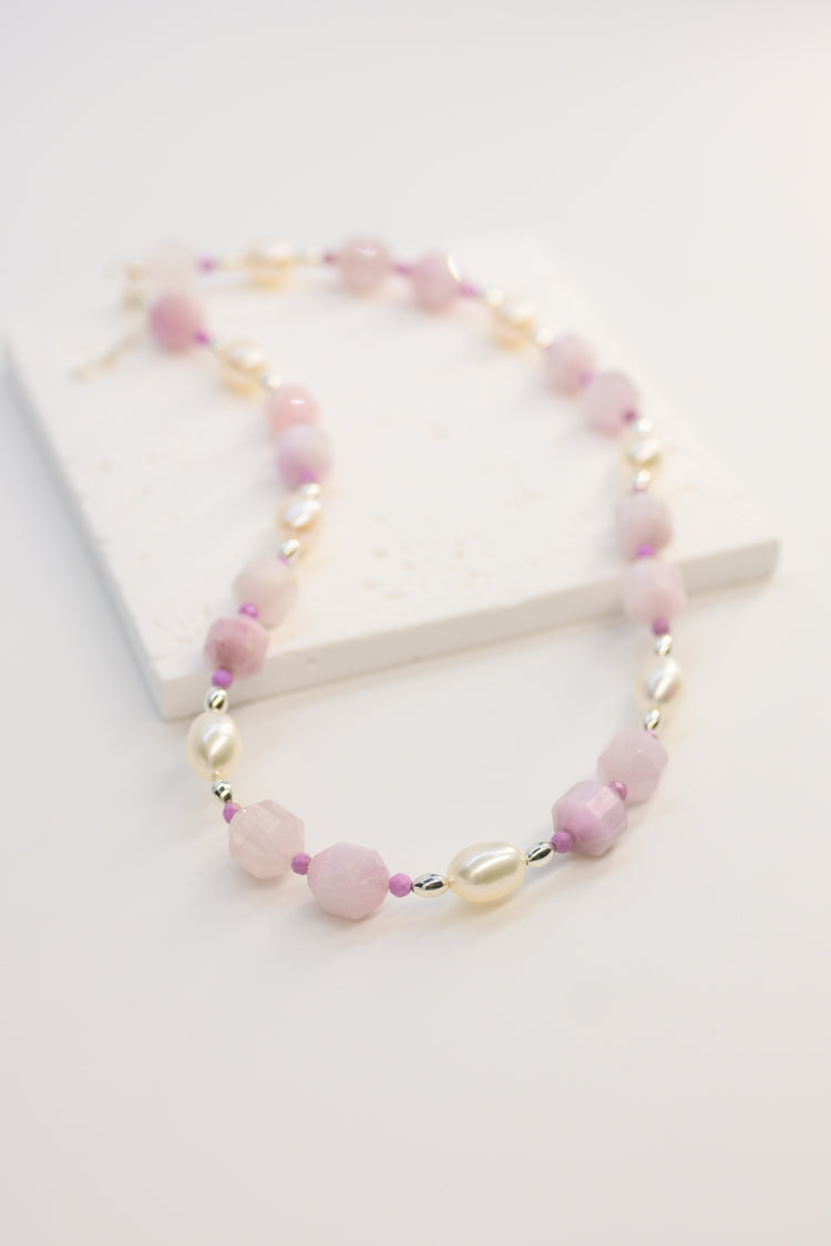 Heather Kunzite Freshwater Peal Choker