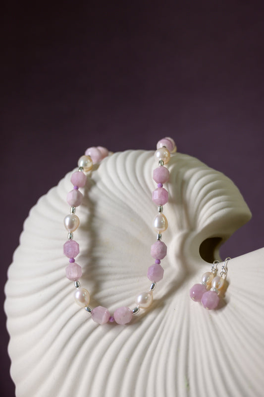 Heather Kunzite Freshwater Peal Jewelry Set