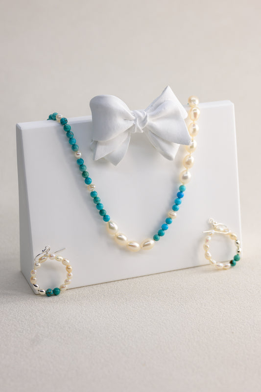 Moon Over Water Necklace | Hubei Turquoise (A) Freshwater Pearl