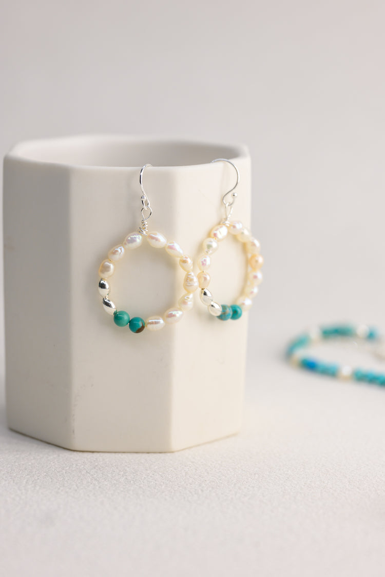 Moon Over Water Hoop Earrings | Hubei Turquoise (A) Freshwater Pearl