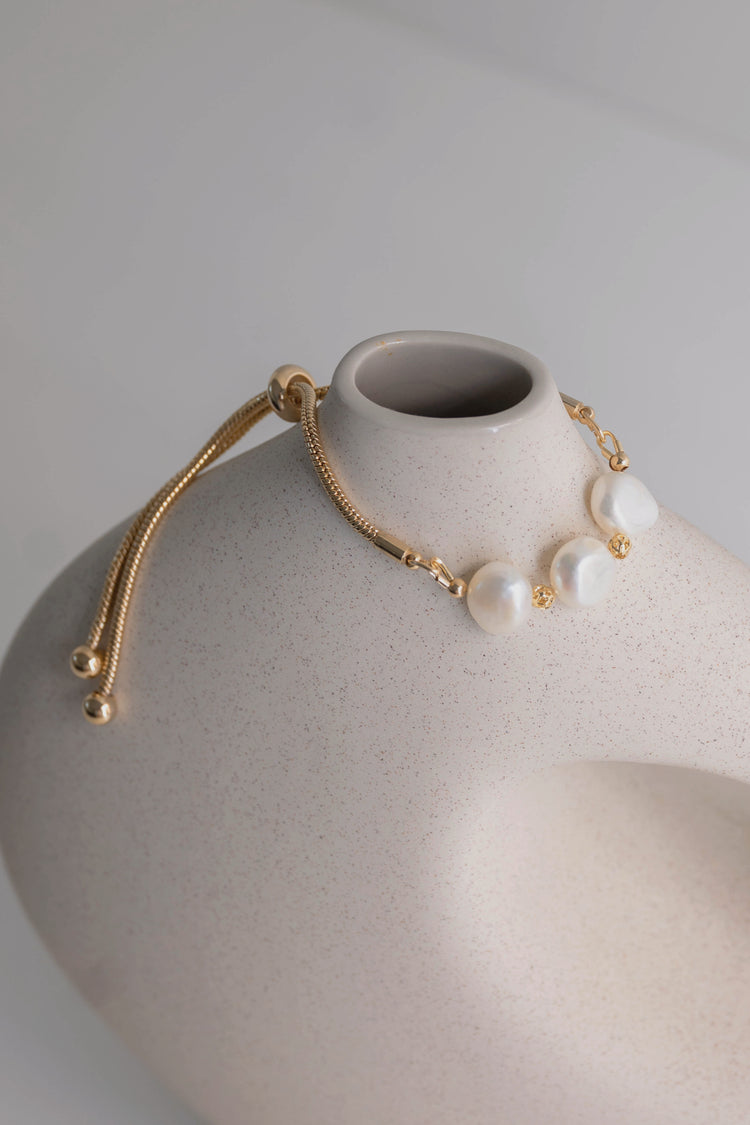 OnlyOne 3-1 Bracelet | Freshwater Pearls with adjustable slider