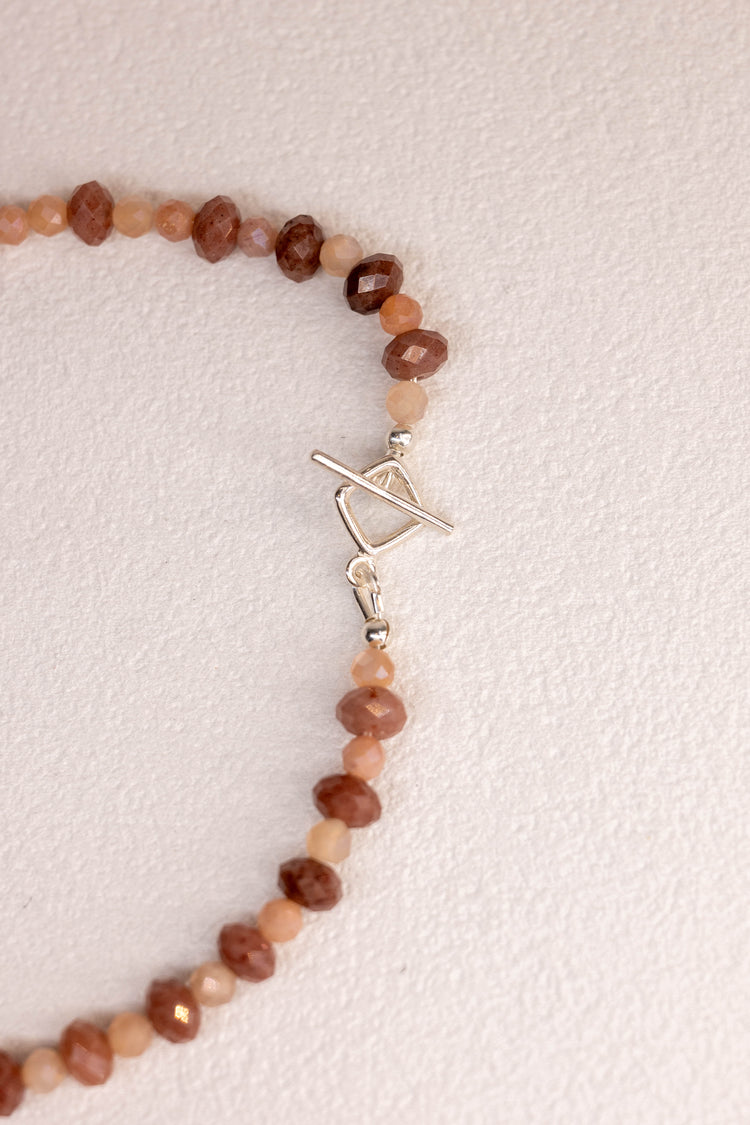 Rosy Moon Moment Necklace | Ruby Moonstone Baroque Pearl