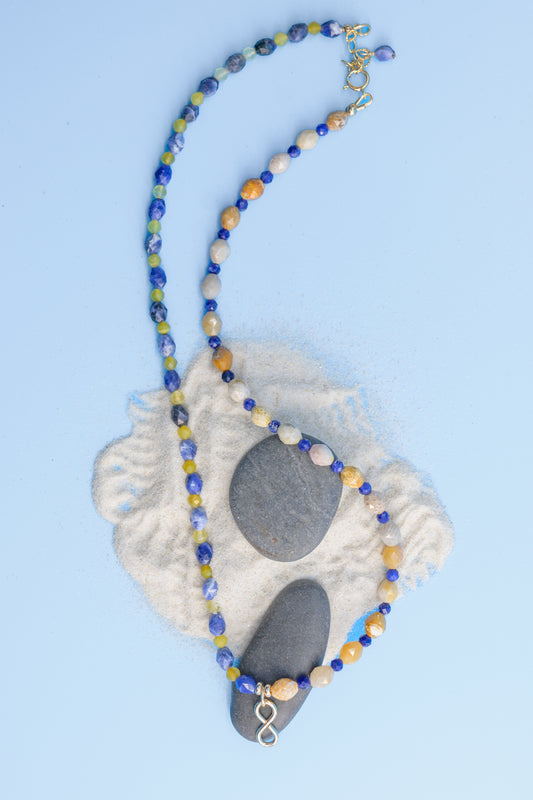 [Final Sale] Sea Horizon Necklace | Sodalite infinity shaped pendant