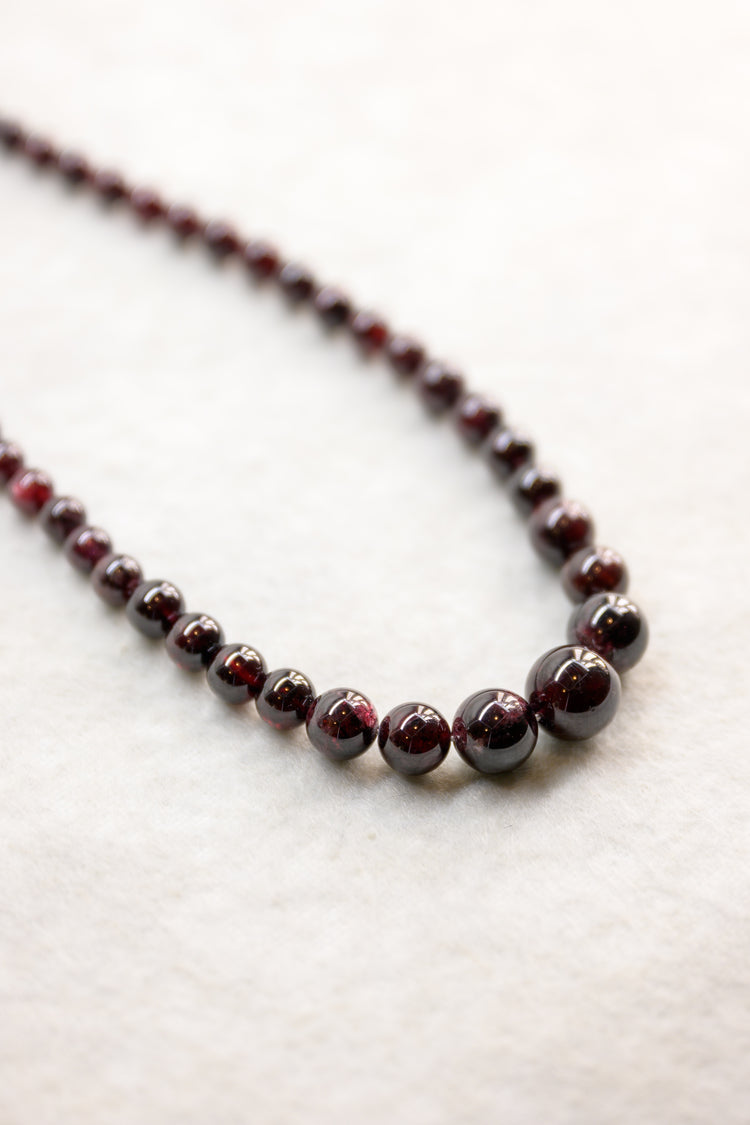 Velvet Aura Necklace | Red Garnet(AA)