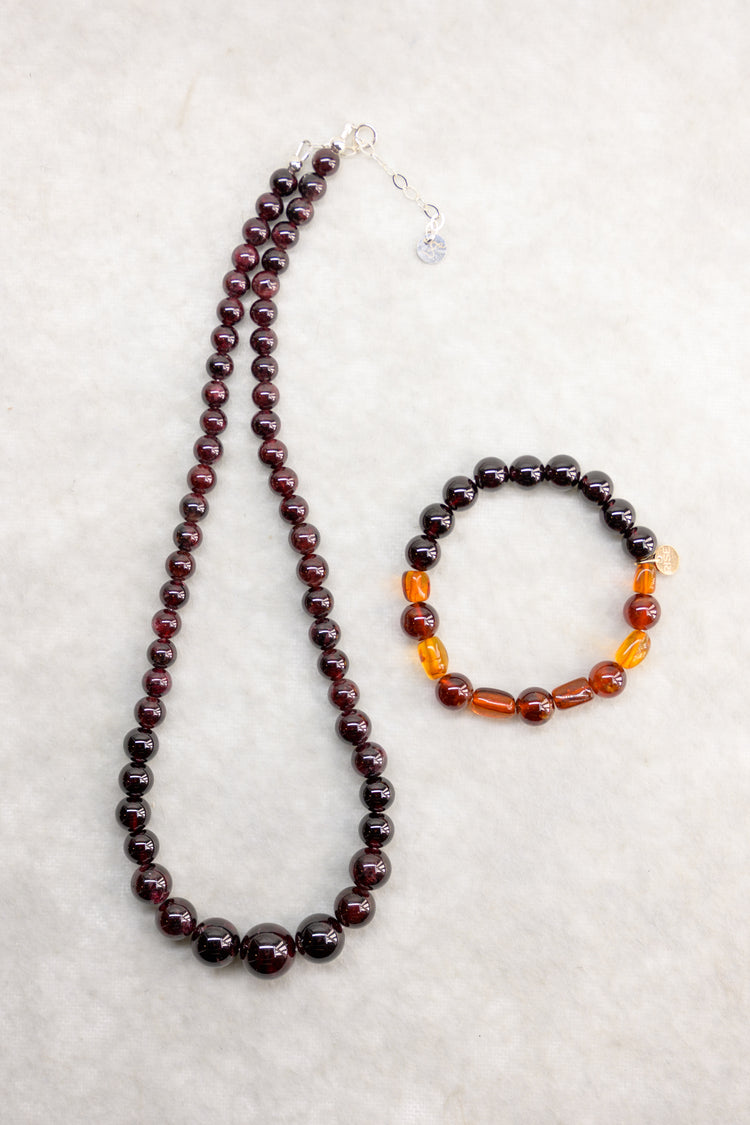 Velvet Aura Necklace | Red Garnet(AA)