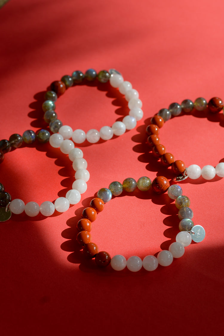 Fortune Flow Bracelet | Red Jasper Gray/White Moonstone